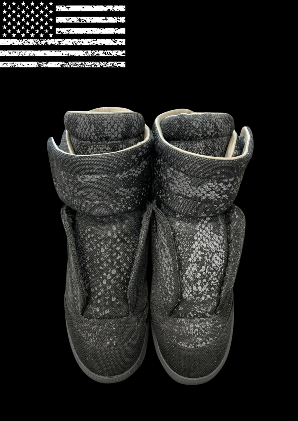 'MARG!ELA' REFLECTIVE SNAKESKIN SNEAKERS 𖦏